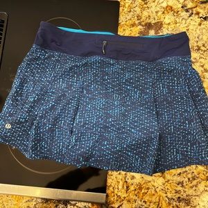 Lululemon navy and blue tennis skirt 10L